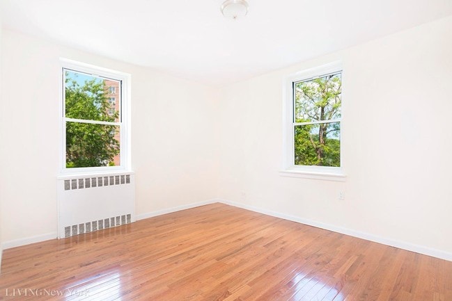 Building Photo - 5570 Netherland Ave