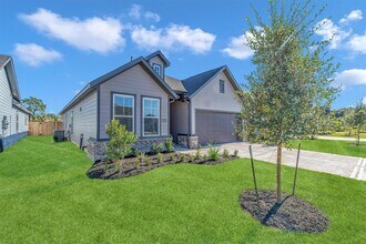 Building Photo - 16902 Tulip Row Ln