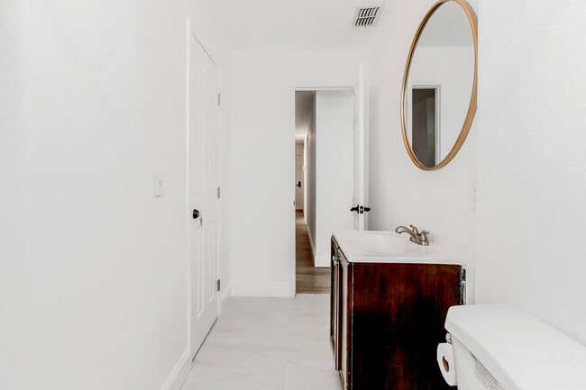 Photo - 5196 Lescot Ln Apartment