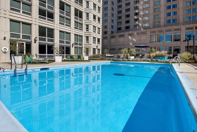 Foto del edificio - 752 N Rush St