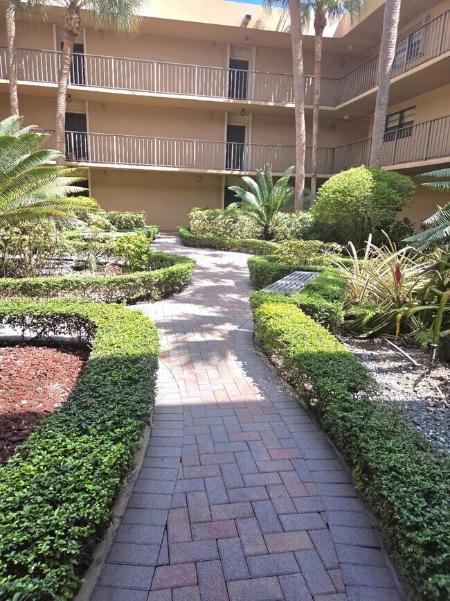Foto del edificio - 10425 SW 112th Ave