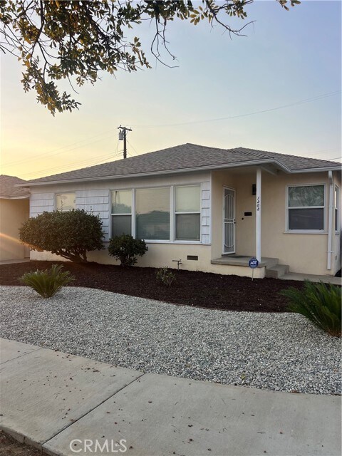 Building Photo - 1303 W 146th St