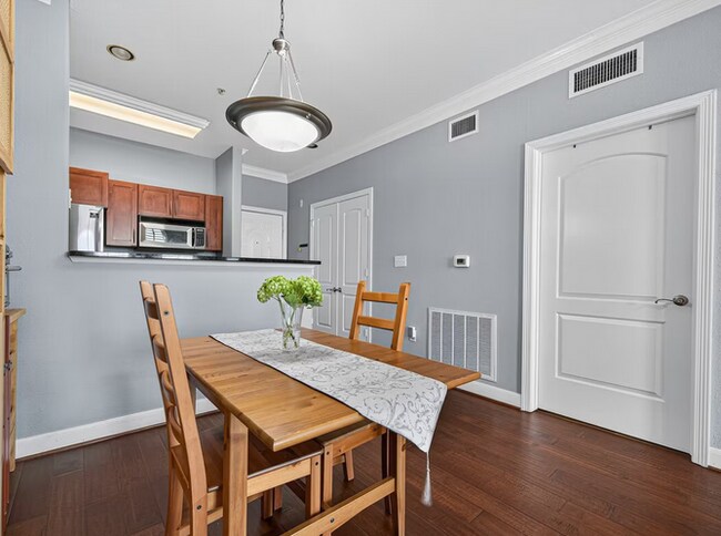 Foto del edificio - 2299 Lone Star Dr