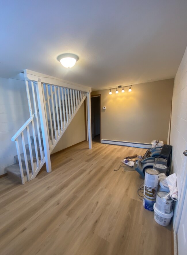 Building Photo - 5450 E Hemlock Dr