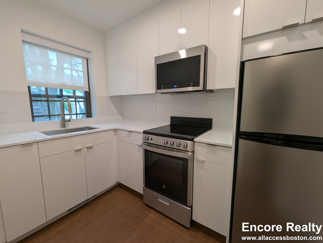 Foto principal - 1168 Massachusetts Ave