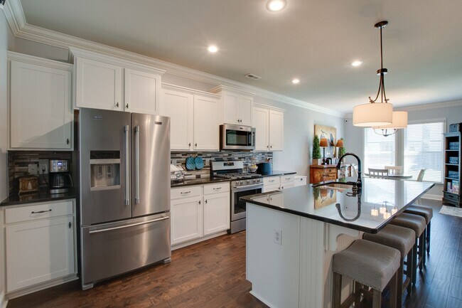 Foto del edificio - HAMPTON COVE/ OWENS CROSSROADS AREA