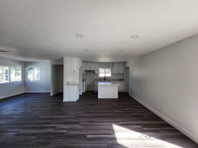 Foto del edificio - Newly Remodeled 3-Bedroom, 2-Bathroom Home...