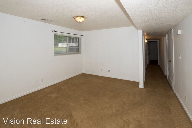 Building Photo - 3 br, 2 bath House - 1388 N 1300 W