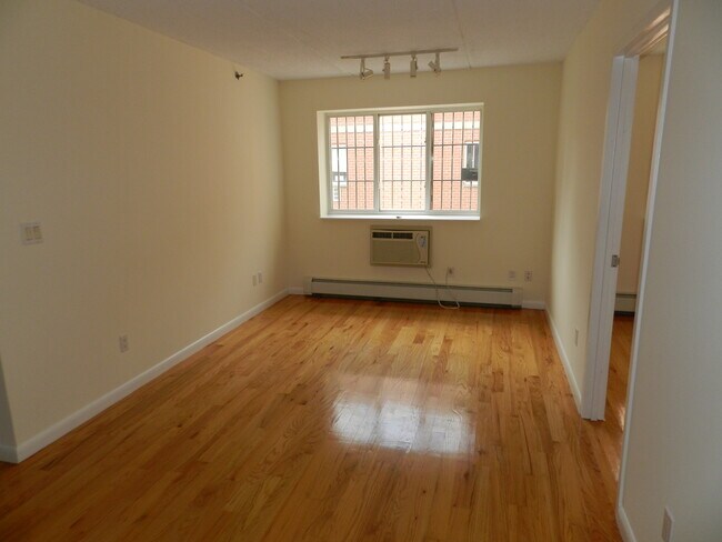 Foto del edificio - 970-941 41st St