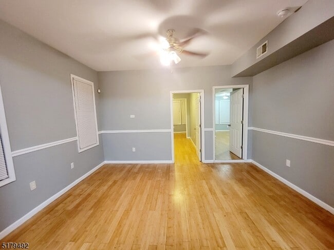 Building Photo - 43 Harding Terrace