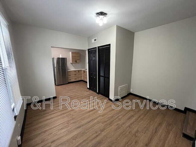 Foto del edificio - 1407 S Alabama St