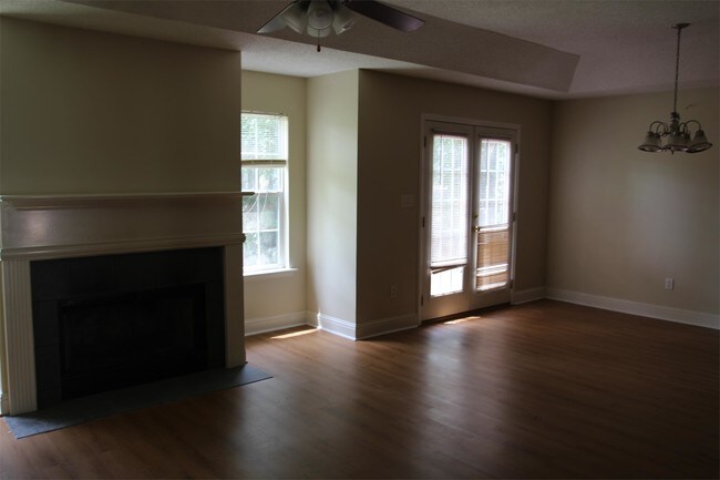Building Photo - 116 Leighton Dr