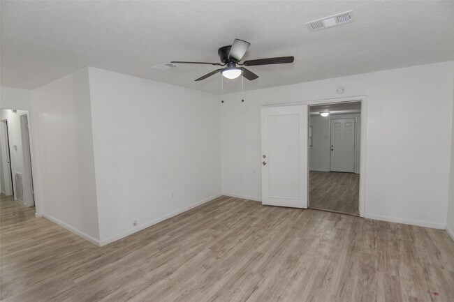 Foto del edificio - 2120 Godfrey St