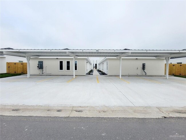 Building Photo - 10 Fuerte Ave