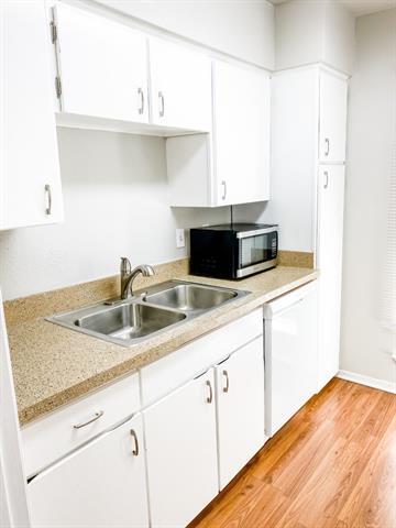 Building Photo - 12888 Montfort Dr