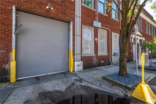 Foto del edificio - 210 Walker St SW