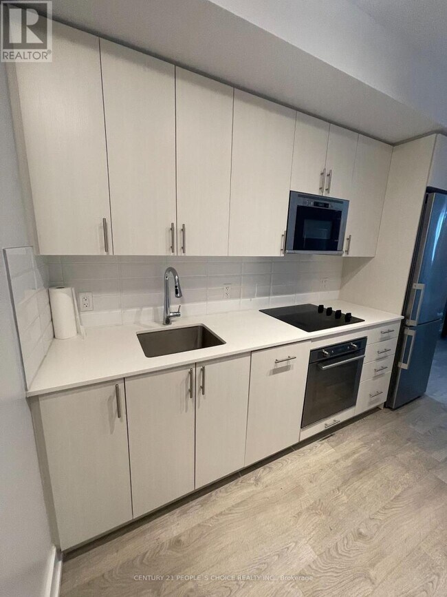 Photo du bâtiment - 2550 Simcoe St N