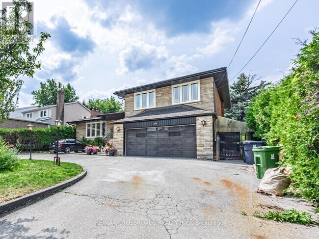 Building Photo - 174 Bellamy Rd N