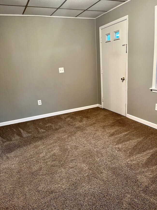 Foto del edificio - 400-402-402 Clarkson Ave