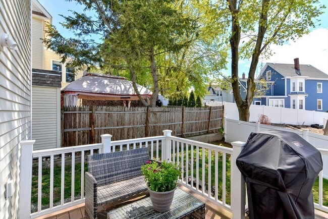 Foto del edificio - 28 Richardson St