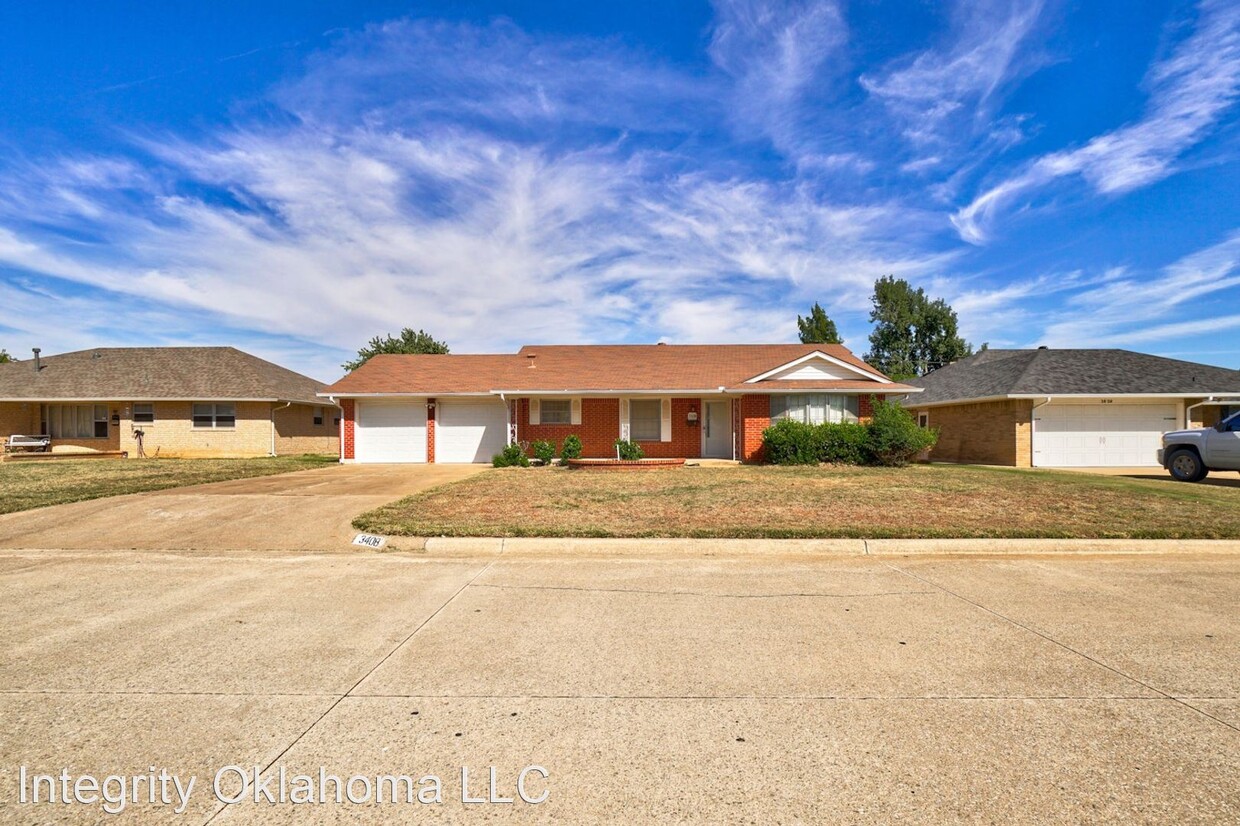 Primary Photo - 3 br, 2 bath House - 3408 N. Ridgewood Dr.