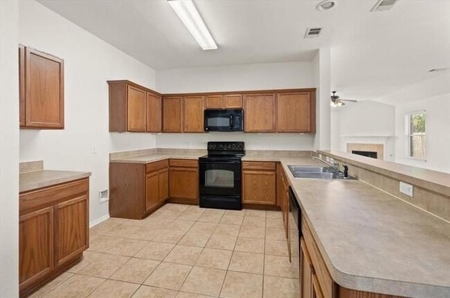 Building Photo - 1018 Abigail Dr