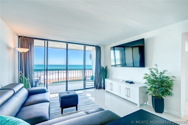 Foto del edificio - 9940 S Ocean Dr