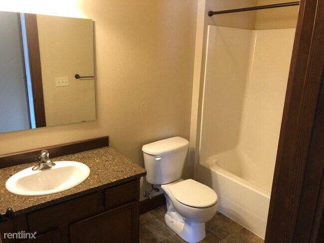 Foto del edificio - 1123 Forest Glen Dr