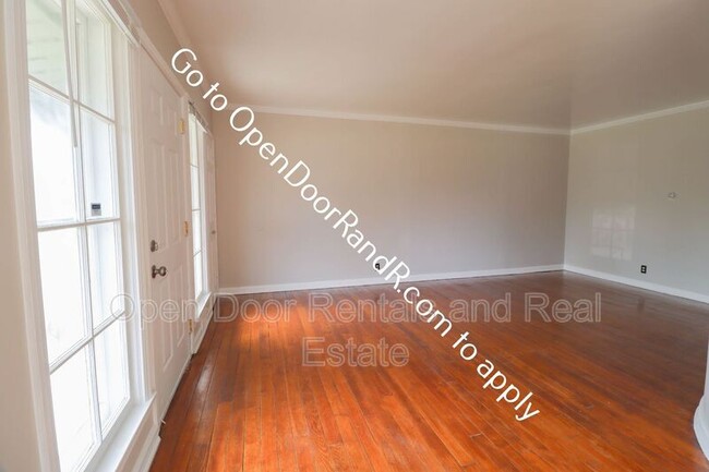 Building Photo - 1621 E Rudisill Blvd
