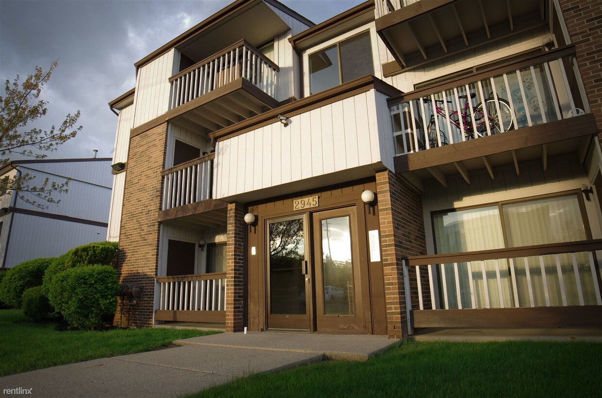 Foto principal - 2945 W Clark Rd