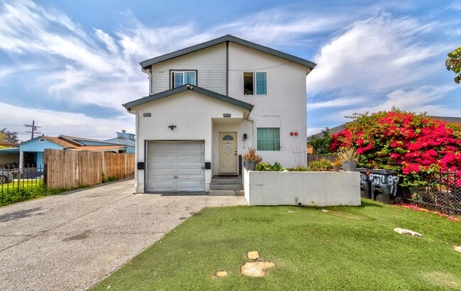 Foto del edificio - 8711 McKinley Pl