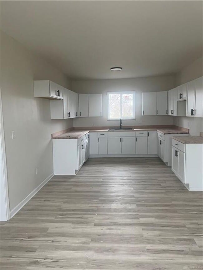 Building Photo - Family Home for Rent in Jamestown