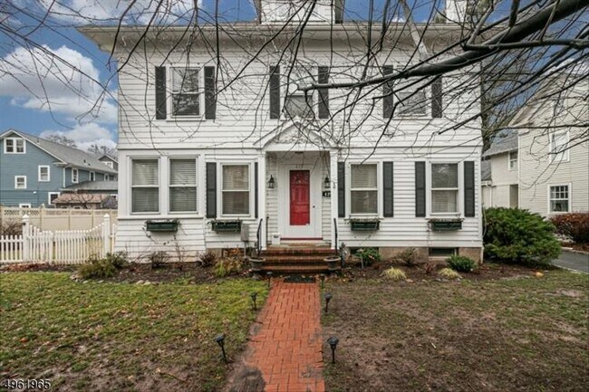 Building Photo - 415 Highland Ave