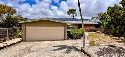 Building Photo - 366 Poipu Dr