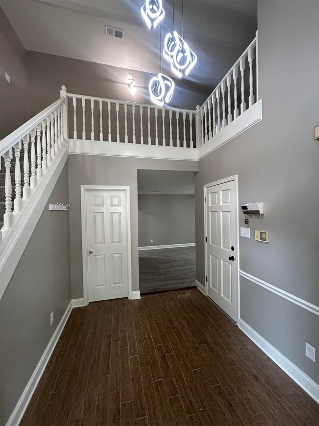Building Photo - 4031 Sawgrass Dr