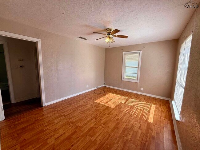 Foto del edificio - 4354 Cunningham Dr