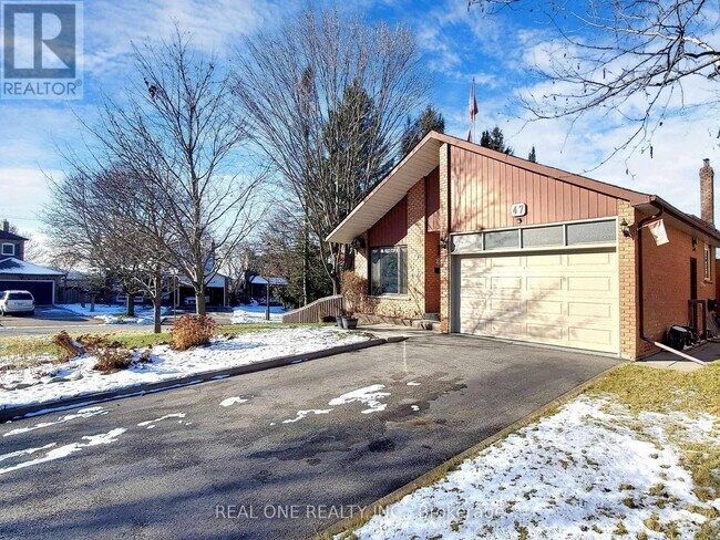 Photo du bâtiment - 47 Lowe Blvd