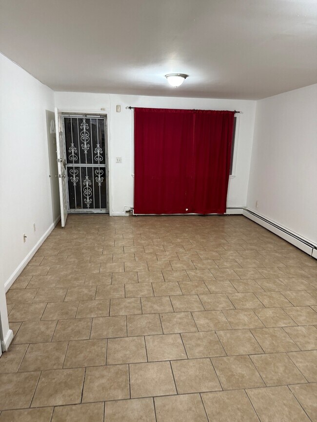 Foto del edificio - 14XX Hicks St