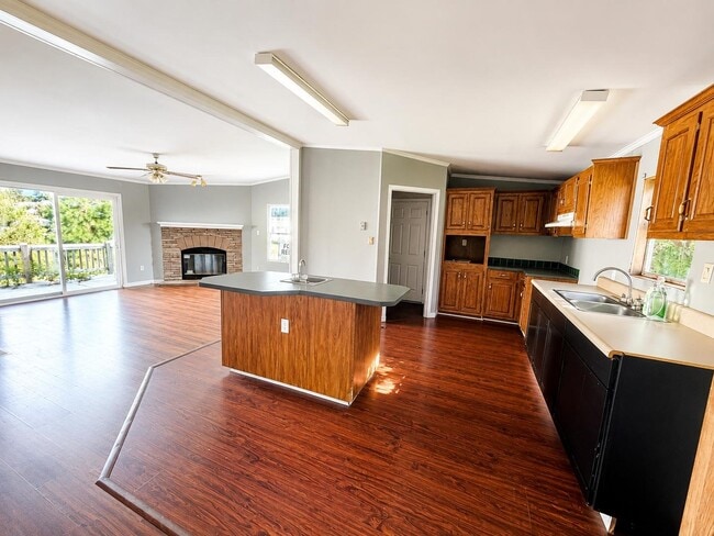 Building Photo - 2648 O'Glesby Dr