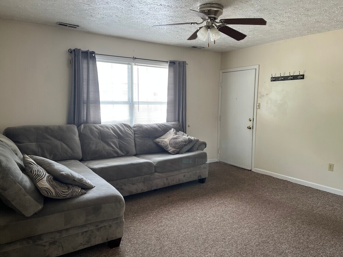 4850 National Rd Unit 1B, Triadelphia, WV 26059 Apartments in