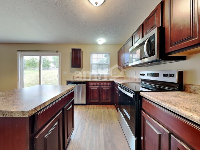 Foto del edificio - 1172 Turfway Ct