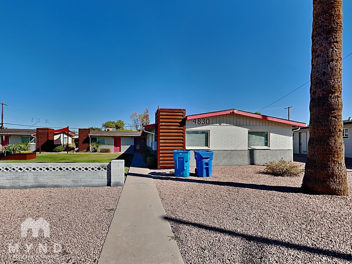 Primary Photo - 4830 E Willetta St