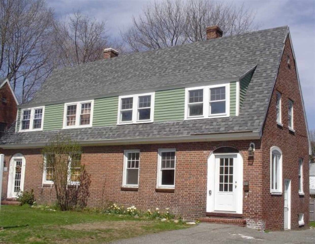 Primary Photo - 70 Porpoise Way