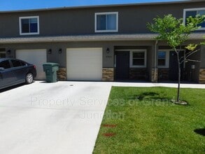 Building Photo - 654 Trinity Way