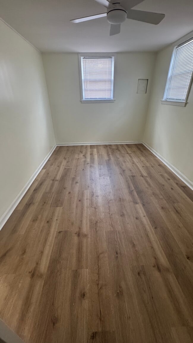 Building Photo - 1203 Orange St