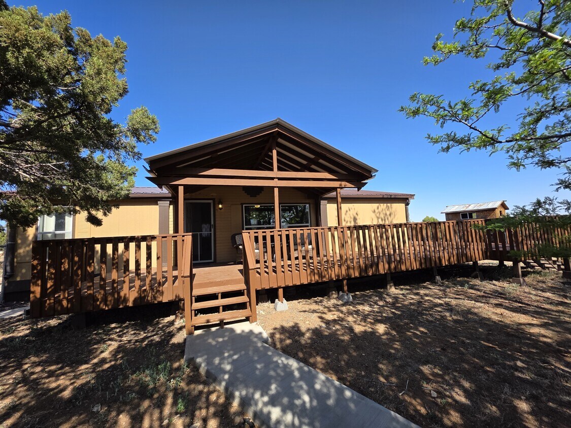 Foto principal - 8082 Well Rd