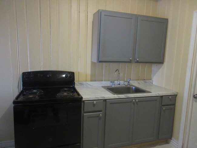 Building Photo - 1195 NY-52