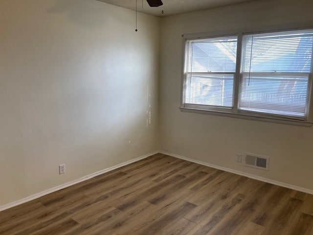 Foto del edificio - 215 E 32nd St