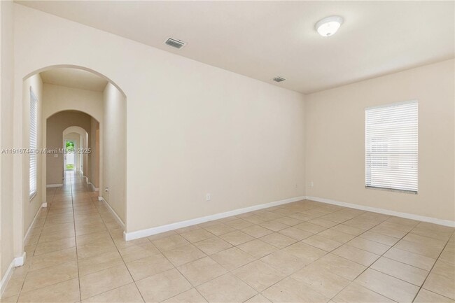 Building Photo - 9036 SW 170th Pl