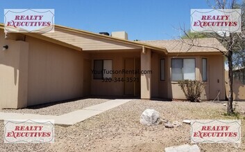 Building Photo - 1960 W Greenleaf Dr
